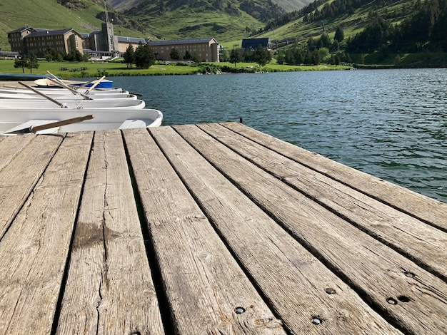 Photo pier over lake