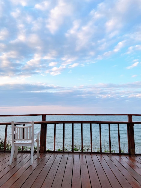 Photo pier over sea against sky