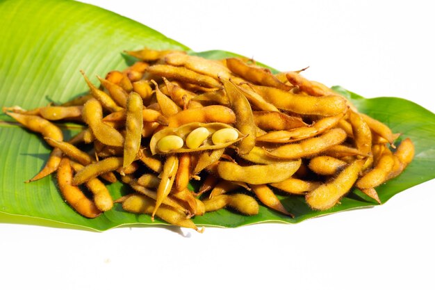 Pigeon pea boiled on green leaf