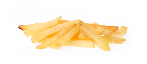 Foto un mucchio di appetitose patatine fritte isolato su uno sfondo bianco