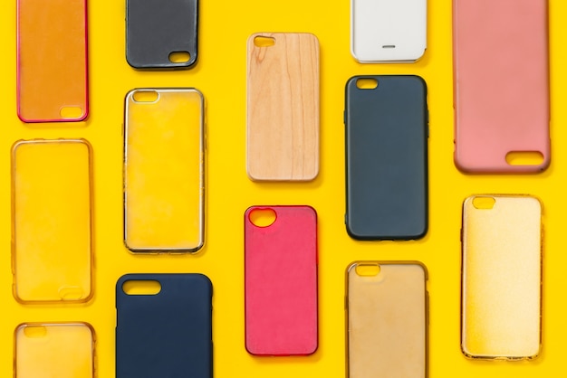 Pila di cover posteriori in plastica multicolore per telefono cellulare