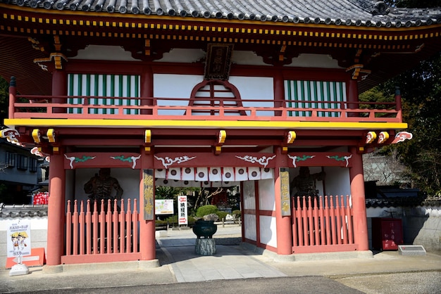 シコクの88の寺院への巡礼