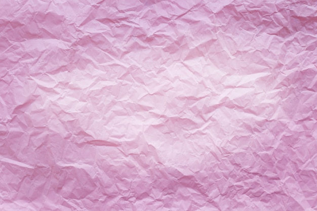 ピンクのしわくちゃのリサイクル紙
