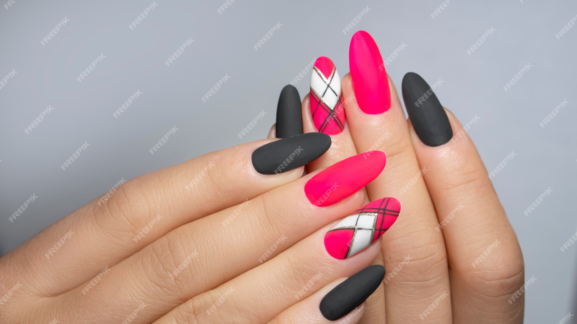 Premium Photo | Pink nail art manicure