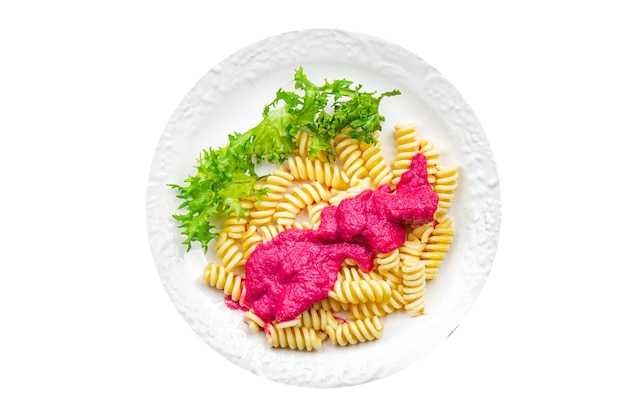 Photo pink pasta beet sauce fusilli vegetable beetroot fresh food meal snack vegetarian food on the table
