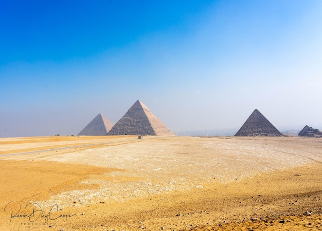 Photo piramides de egipto keops kefren y micerinos