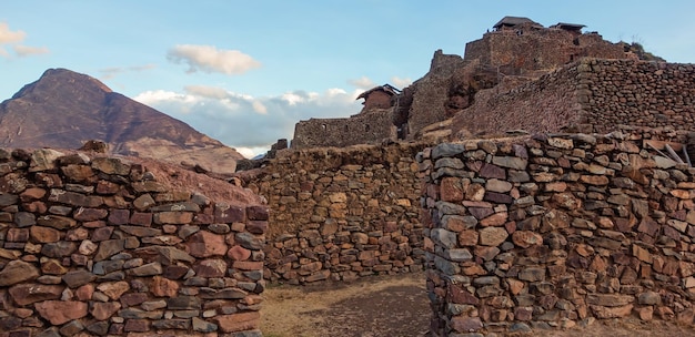 Pisac Archeologisch park, Peru. Inca-ruïnes en landbouwterrassen