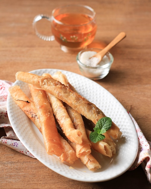 Pisang Aroma or Banana Spring Roll, Deep Fried Mixture Banana and Sugar Wrapped with Lumpia Skin Made from Flour. In Philipina Popular as Sweet Lumpia or Filipino Turon (Lumpiang Saging)