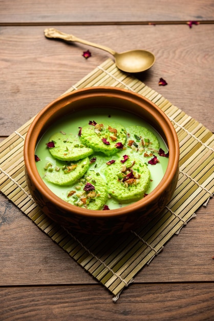 Il pista bread rasmalai è la versione ottimizzata del tradizionale ras malai utilizzando fette di pane