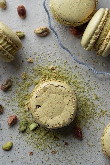 Pistachio flour and green macaroons