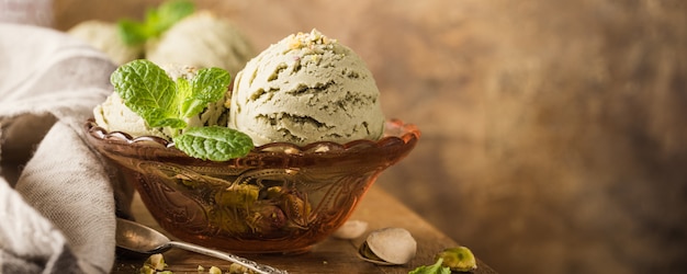 Pistachio ice cream