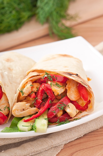 pita stuffed with chicken and peppers