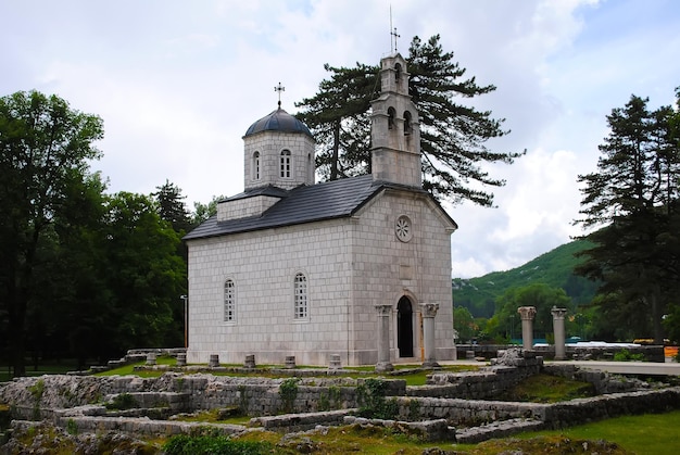 Pittoreske kerk in Montenegro