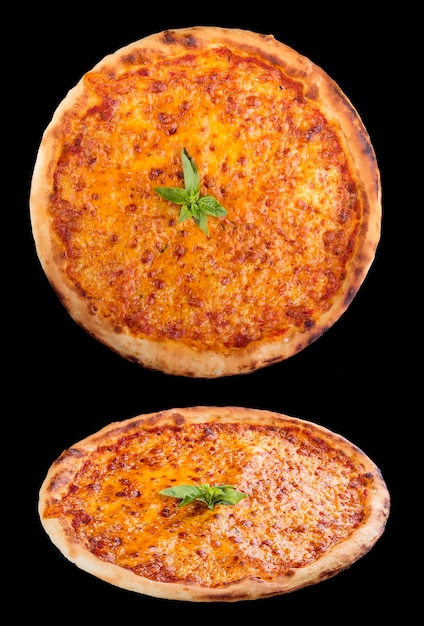 Pizza Margarita Op donkere achtergrond