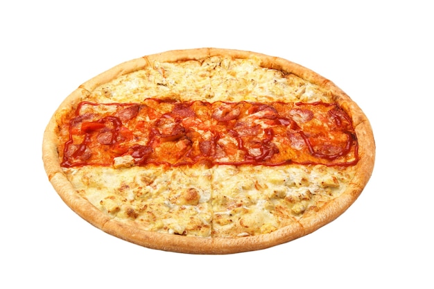Pizza met kleuren die de nationale wit-rood-witte vlag van Wit-Rusland herhalen