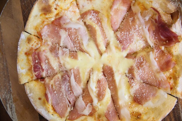 Pizza met parmaham