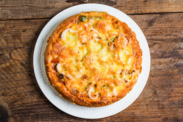 Pizza seafood pizza