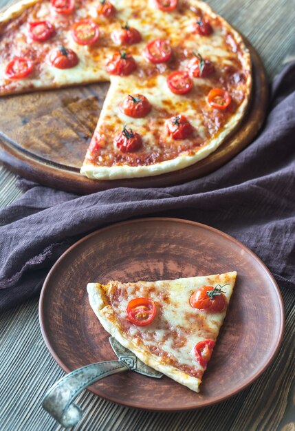 Pizza with cherry tomatoes and mozzarella