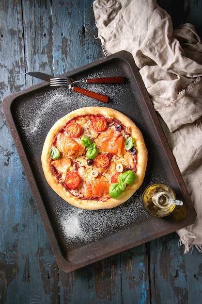 Pizza with salmon