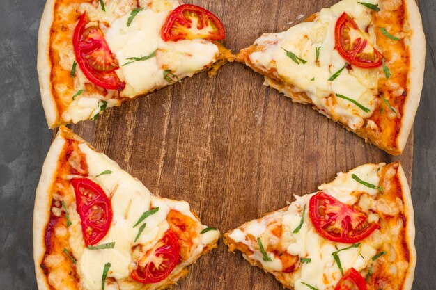 PizzaMargerita自家製のおいしいピザ