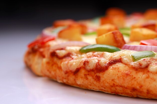 PizzaPaneerMakhani自家製のおいしいピザ