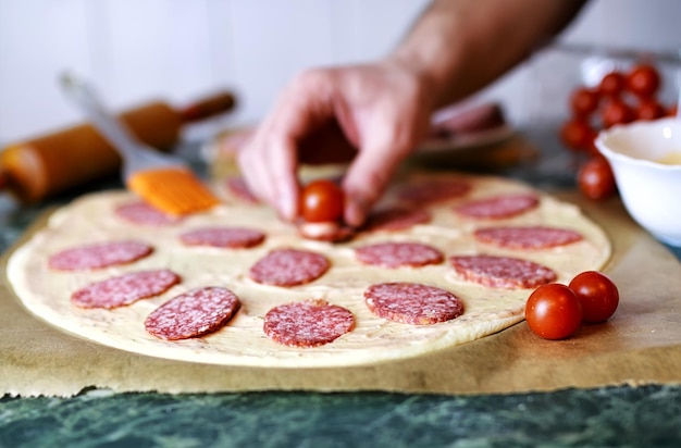 Pizzatopping bereiden