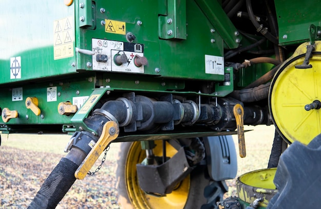 Plaats voor injectie van pesticiden op een speciale tractor.