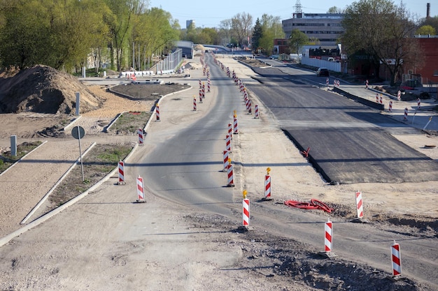 Foto luogo con lavori di riparazione stradale in città