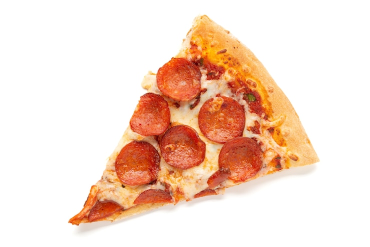 Foto plakje pizza geïsoleerd op wit