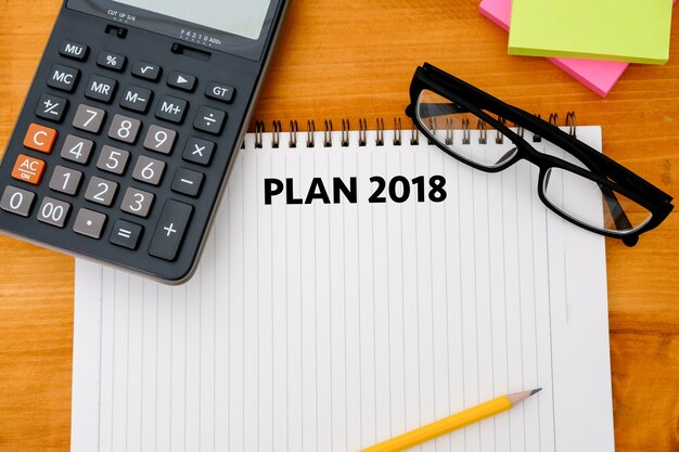 Plan 2018 Notebook business team meeting with an Plan 2018