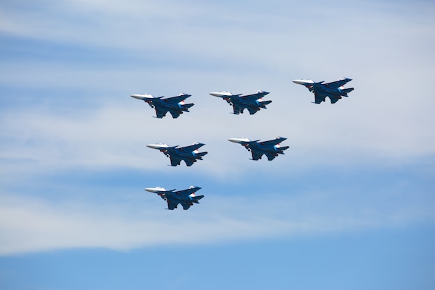 Plane team demonstrates aerobatics