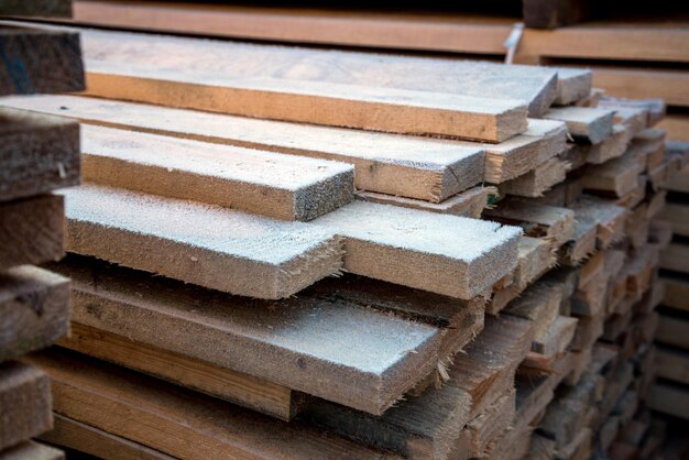 Planks in manufacturing