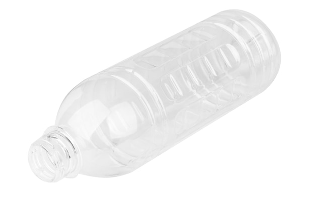 Plastic fles die op witte achtergrond wordt geïsoleerd