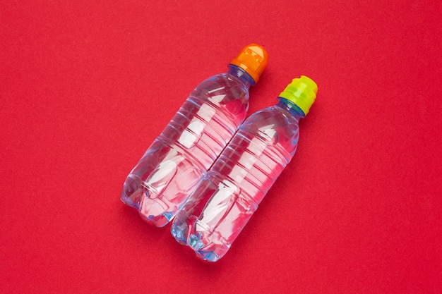 Plastic flessen met zuiver water