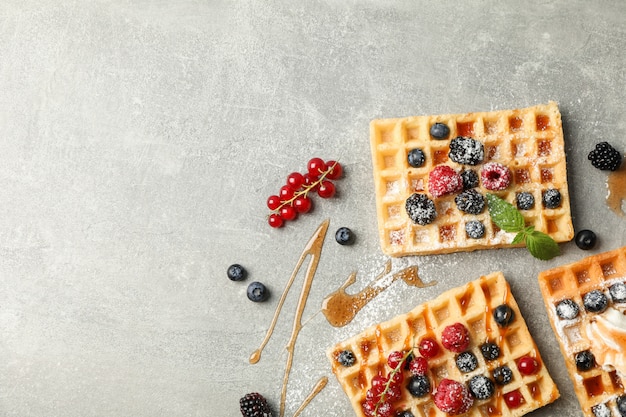 Plat lag samenstelling met zoete Belgische wafels