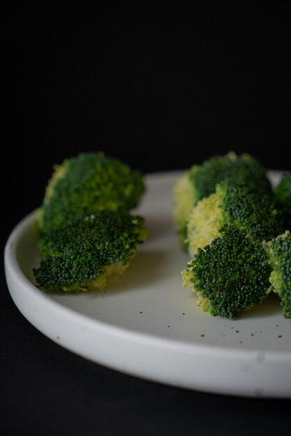 Foto piatto di broccoli