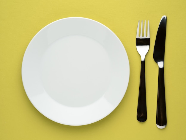 Plate, fork, knife 