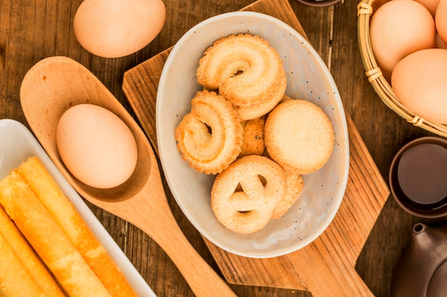 A plate of freshly baked cookies