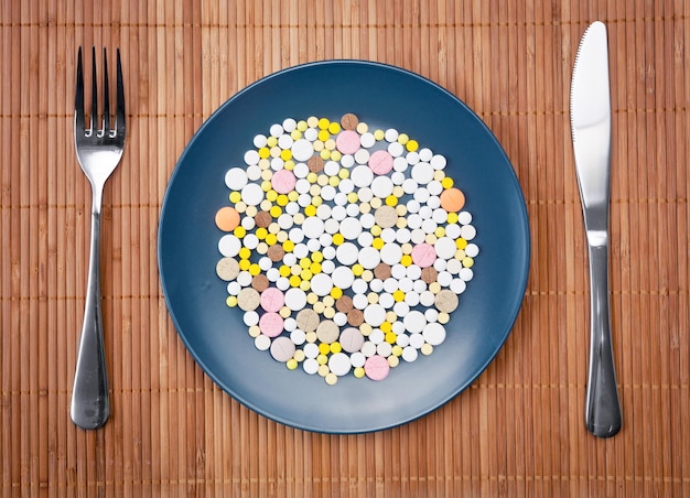 Plate with pills