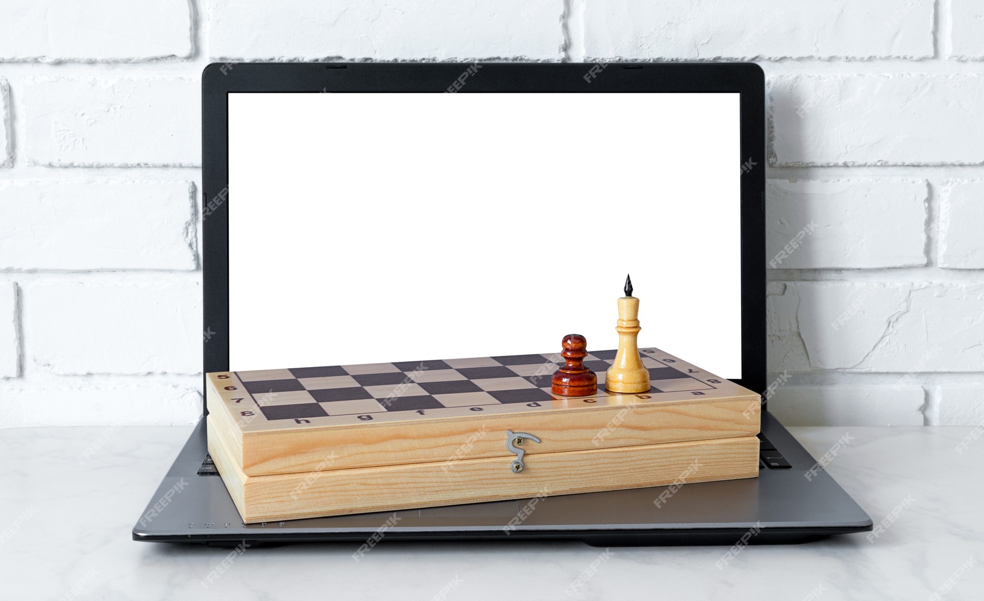 Chess Online - Learn & Play Chess