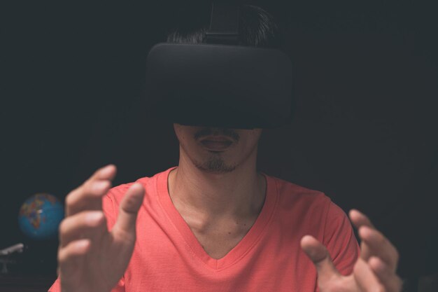 게임, 영화 감상, VR 안경 사용, 3D 이미지, 가상 세계 메타버스