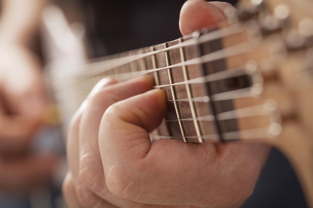 Playing on electric guitar