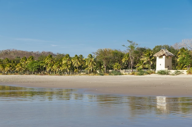 Plek om te rusten prachtig strand van Nicaragua omgeven door de natuur