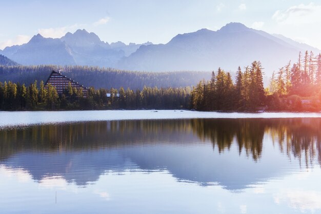 Pleso van meerstrbske in Hoge Tatras-berg, Slowakije Europa