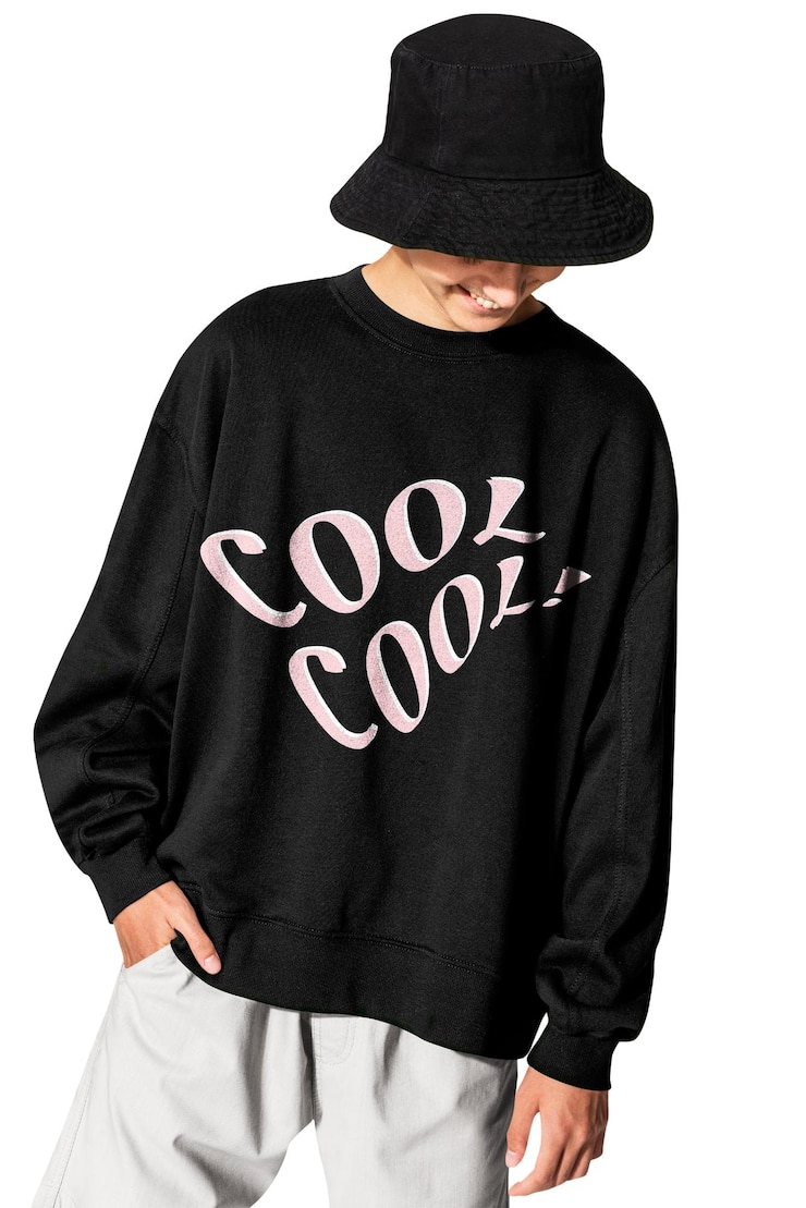 Photo png teenage boy mockup in black printed sweater and bucket hat street fashion