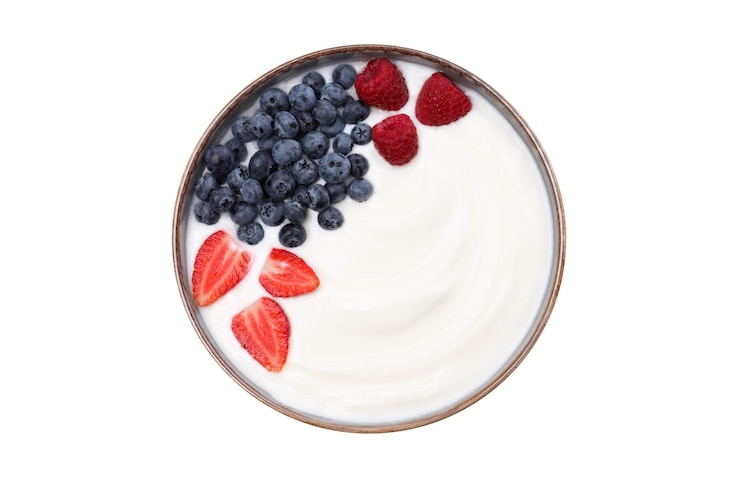 Photo pngyogurt with fruit isolated on white background
