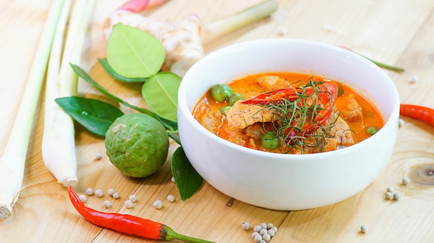 pock curry on wood table