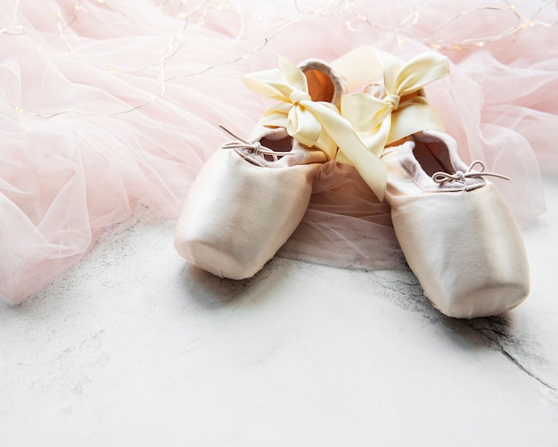 Pointe ballet shoes