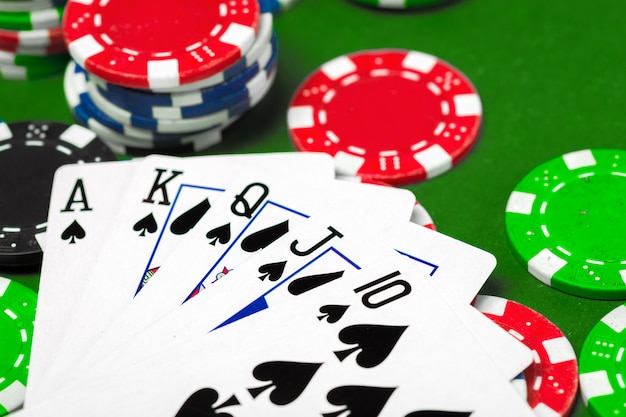 Fiches da poker sul tavolo