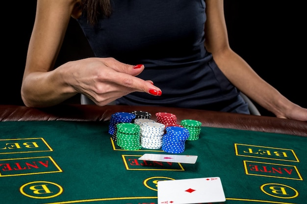 Poker play. Cards in a player's hand